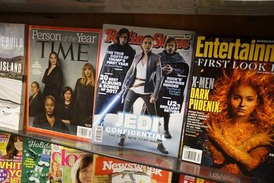 Deal in Rolling Stone sale to Penske Media Rolling Stone magazine is seen on a newsstand in New York-stock-foto