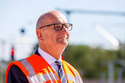 Inbetriebnahme Bahn-Logistikstelle Cottbus - Dr. Dietmar Woidke-stock-foto