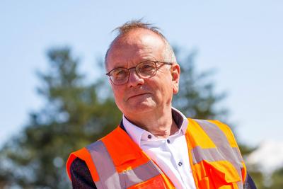 Inbetriebnahme Bahn-Logistikstelle Cottbus - Minister Detlef Tabbert-stock-foto