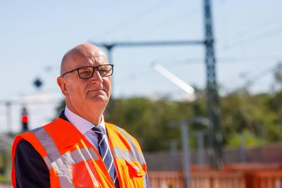Inbetriebnahme Bahn-Logistikstelle Cottbus - Dr. Dietmar Woidke-stock-foto