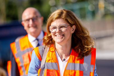 Inbetriebnahme Bahn-Logistikstelle Cottbus-stock-foto