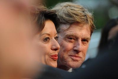 Bildnummer: 59680490  Datum: 22.05.2013  Copyright: imago/PanoramiCRobert Redford und Ehefrau Sibylle Szaggars - 66. Filmfestspiele in Cannes - Filmpremiere - All Is Lost - 22/05/2013 LOICThebaud/Panoramic PUBLICATIONxNOTxINxFRAxITAxBEL Kultur Entertainment People Film 66 Internationale Filmfestspiele Cannes Filmpremiere Premiere xsp x1x 2013 quer Highlight premiumd o0 Familie, privat Frau 59680490 Date 22 05 2013 Copyright Imago Panoramic Robert Redford and Wife Sibylle SZAGGARS 66 Film Festival in Cannes Film premiere All IS Lost 22 05 2013 LOICTHEBAUD Panoramic PUBLICATIONxNOTxINxFRAxITAxBEL Culture Entertainment Celebrities Film 66 International Film Festival Cannes Film premiere Premiere xsp x1x 2013 horizontal Highlight premiumd o0 Family private Woman-stock-foto