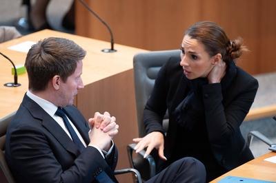 100. Sitzung des Landtags Nordrhein-Westfalen-stock-foto