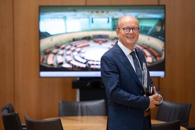 100. Sitzung des Landtags Nordrhein-Westfalen-stock-foto