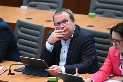100. Sitzung des Landtags Nordrhein-Westfalen-stock-foto