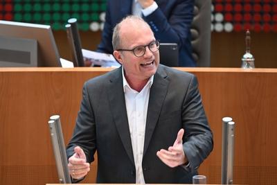 100. Sitzung des Landtags Nordrhein-Westfalen-stock-foto