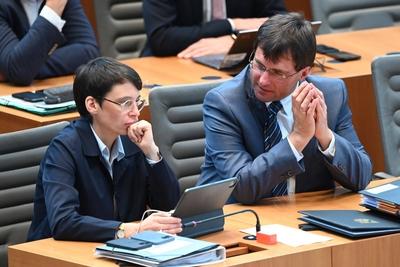 100. Sitzung des Landtags Nordrhein-Westfalen-stock-foto