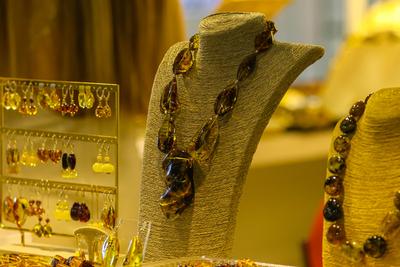 launches for the next season at milano fashion & jewels-stock-foto