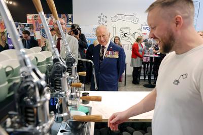 King Charles in Barrow-in-Furness-stock-foto