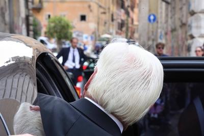 Rom, Italien, 22.09.2025: Bundespr?sident reist nach Rom/Italien und in den Vatikan: Frank-Walter Steinmeier steigt auf-stock-foto