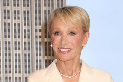 Shark Tank Cast Visit the Empire State Building-stock-foto