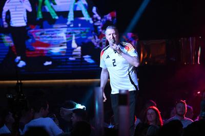 20240428 Mega Park Opening 2024 PALMA, SPAIN - APRIL 28 2024 : Max Schradin at - Mega Park Opening 2024 on April 28, 202-stock-foto