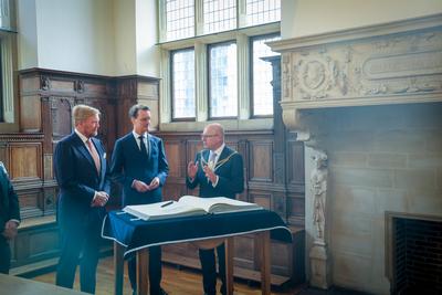 Besuch des niederl?ndischen K?nigs im Haus der Niederlande. Universit?t M?nster.-stock-foto