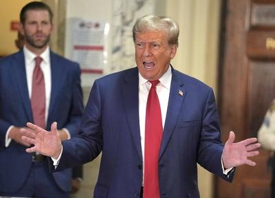 News Bilder des Tages Donal Trump s 3rd Day Appearance For Court Fraud Trial in New York (NEW) Donald Trump?s 3rd Day Ap-stock-foto