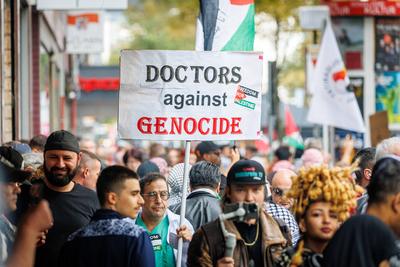 Pro-Pal?stina-Demo in D?sseldorf-stock-foto