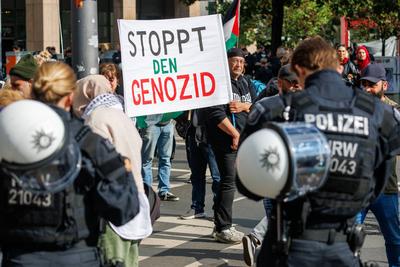 Pro-Pal?stina-Demo in D?sseldorf-stock-foto