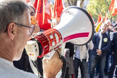 Demonstration by driving schools-stock-foto