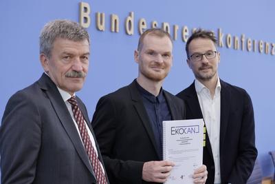 Prof. Dr. J?rg Kinzig, Direktor des Instituts f?r Kriminologie, Lehrstuhl f?r Kriminologie, Straf- und Sanktionenrecht,-stock-foto