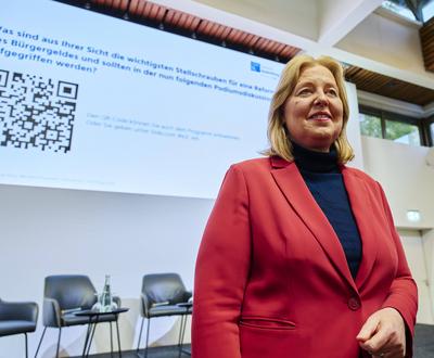 B?rbel Bas - Tag der kommunalen Jobcenter-stock-foto