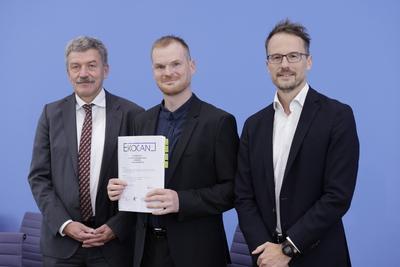 Prof. Dr. J?rg Kinzig, Direktor des Instituts f?r Kriminologie, Lehrstuhl f?r Kriminologie, Straf- und Sanktionenrecht,-stock-foto