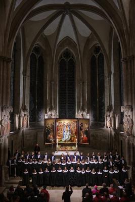 Der umstrittene Cranach-Triegel-Altar ist wieder im Naumburger Dom zu sehen. Die Rueckkehr des Kunstwerks nach Sachsen-A-stock-foto