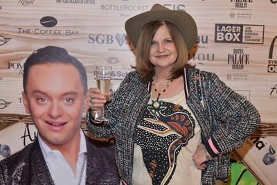 Public Viewing, Ich bin ein Star Public Viewing, Ich bin ein Star elerweiterungs EroeffnungsParty Franziska Menke am ro-stock-foto