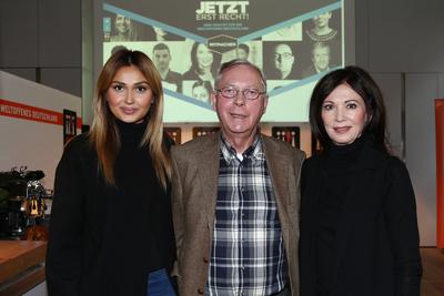 Wana Limar, Uwe-Karsten Heye, Iris Berben bei der Pressekonferenz zu Jetzt erst recht! Gesicht Zeigen! startet neue Onli-stock-foto