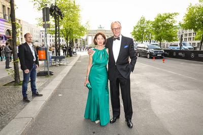 Bundespresseball im Hotel Adlon Kempinski in in Berlin Friedrich Merz mit Ehefrau Charlotte Bundespresseball im Hotel A-stock-foto