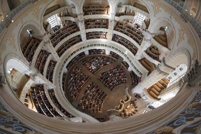 Das zehnjaehrige Bestehen der Dresdner Frauenkirche nach ihrem Wiederaufbau wurde am Sonntag 25 10-stock-foto