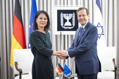 Bilder des Jahres 2024, News 01 Januar News Themen der Woche KW01 News Bilder des Tages Bundesaussenministerin Annalena-stock-foto