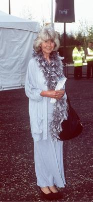 The opening of the new Tate Modern art gallery in London on 11 May 2000 attracted a huge number of stars who were keen t-stock-foto