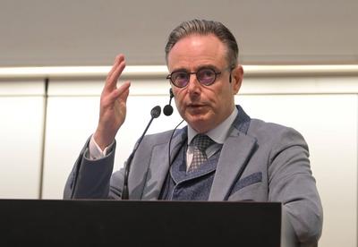 Prime Minister Confronts Students Political Science-stock-foto