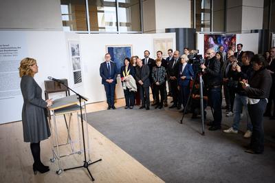 Berlin, Er?ffnung der Ausstellung "Kunst aus Israel" durch Bundestagspr?sidentin Julia Kl?ckner-stock-foto