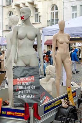 Walk for Freedom - Zwangsprostitution und Menschenhandel in Deutschland. Der Bonner Verein Leben in Freiheit e.V. rief a-stock-foto