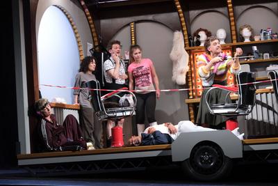 Saskia Fischer, Maria Ketikidou, Sven Fricke, Farina Flebbe, vorne Patrick Abozen und rechts Enrique Fi? bei der Fotopro-stock-foto