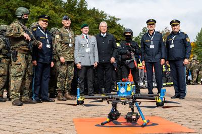 Sulzbach-Rosenberg, Bavaria, Germany - October 9, 2025: Joint operational exercise of the Bavarian Police and the German-stock-foto