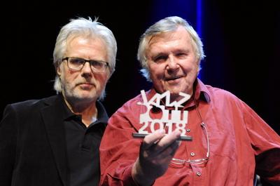 Der Jazz-Klarinettist Theo J?rgensmann (re.) wurde von Dr. Bertold Klostermann, Impresario von Jazz in Essen , im Grillo-stock-foto