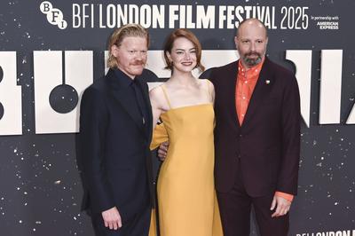 Jesse Plemons, Emma Stone, Yorgos Lanthimos-stock-foto