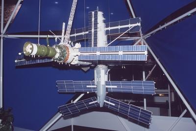 Deutschland, Hannover, Expo, 2000, Pavillon, Russland, Detail / ?berschrift: Hannover Expo Copyright: KPA !AUFNAHMEDATU-stock-foto