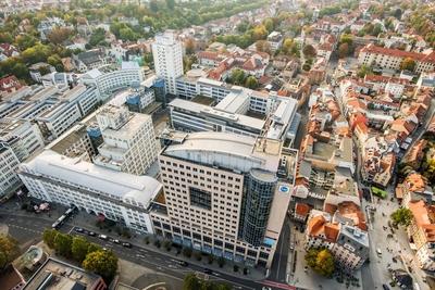 Jena von oben Aufnahmen im Herbst 2017 vom Jentower im Herzen der Stadt Blick auf den Ernst Abbe-stock-foto
