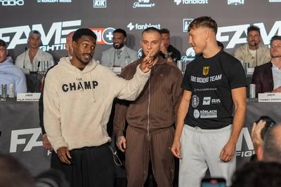 Pressekonferenz Fame Fighting 2025.-stock-foto