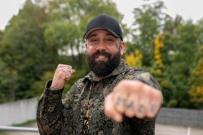 Pressekonferenz Fame Fighting 2025.-stock-foto