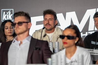 Pressekonferenz Fame Fighting 2025.-stock-foto