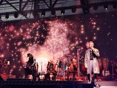 playstation in concert na brasil game show-stock-foto