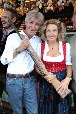 Michaela May mit Ehemann Bernd Schadewald, Wiesn 2018 Zweiter Tag- Promis in der Kaefer Schaenke in Muenchen am 23.09.2-stock-foto