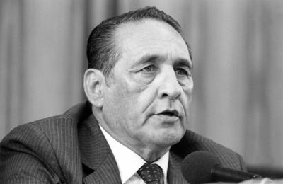 Bildnummer: 52360143  Datum: 30.07.1987  Copyright: imago/bonn-sequenzPr?sident Jose Napoleon Duarte Fuentes (San Salvador), Personen; 1987, sw, Politiker, Politik; , quer, Kbneg, Einzelbild, close, Aktion, People; Aufnahmedatum gesch?tzt-stock-foto