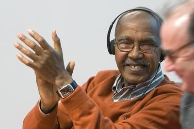 Schriftsteller Nuruddin Farah (SOM) w?hrend des Afrika-Tages anl?sslich der Internationalen Buchmesse 2007 in Frankfurt-stock-foto