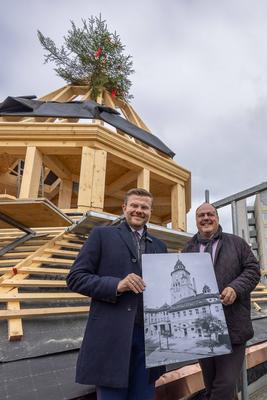 Richtfest f?r den Volksbad-Turm, N?rnberg, 13.10.2025-stock-foto