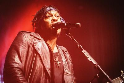 D"!Angelo The American R&B and neo soul singer, songwriter and musician Michael Eugene Archer is best known by his stage-stock-foto
