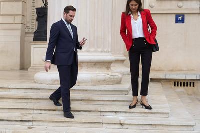 Conductor Cristian Macelaru Receives Honorary Citizenship of Bucharest, Romania-stock-foto